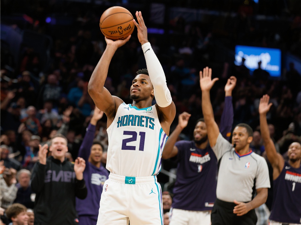 充满不确定 充满不确定